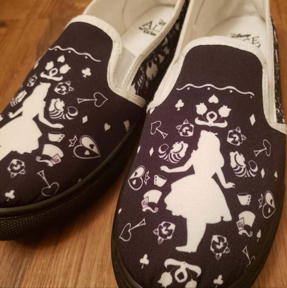 Disney Alice In Wonderland Silhouette Sneakers